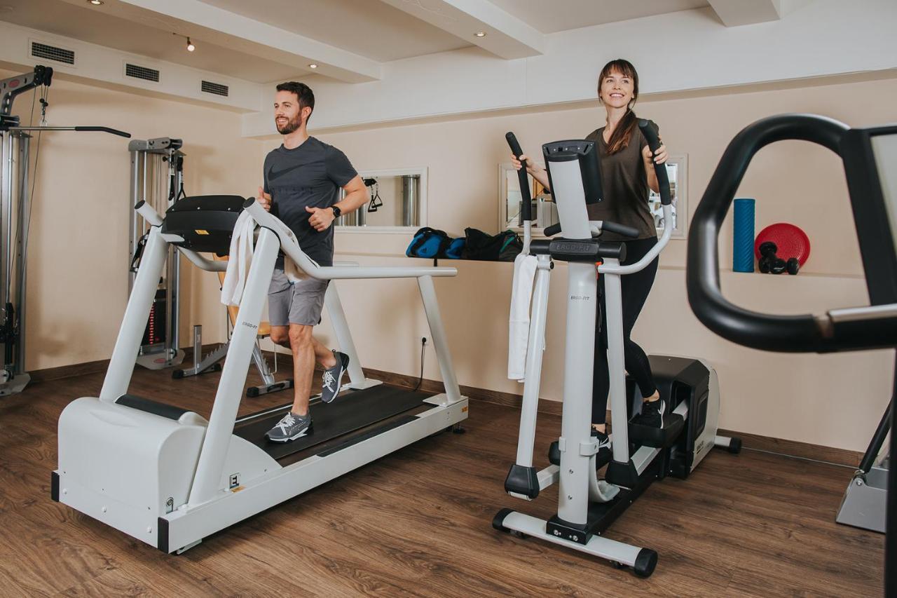 Ortner'S Resort Bad Fussing Bagian luar foto Elliptical trainer