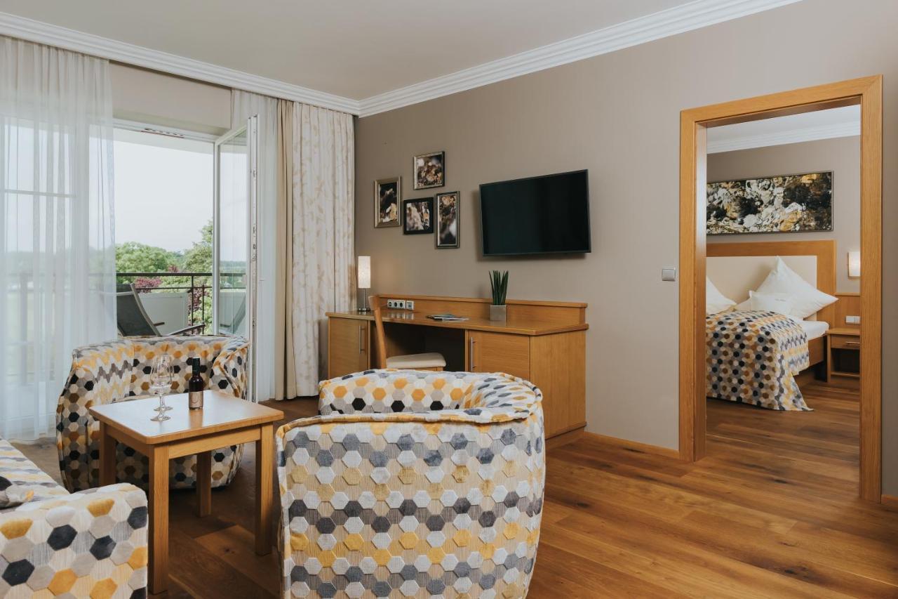 Ortner'S Resort Bad Fussing Bagian luar foto Suite