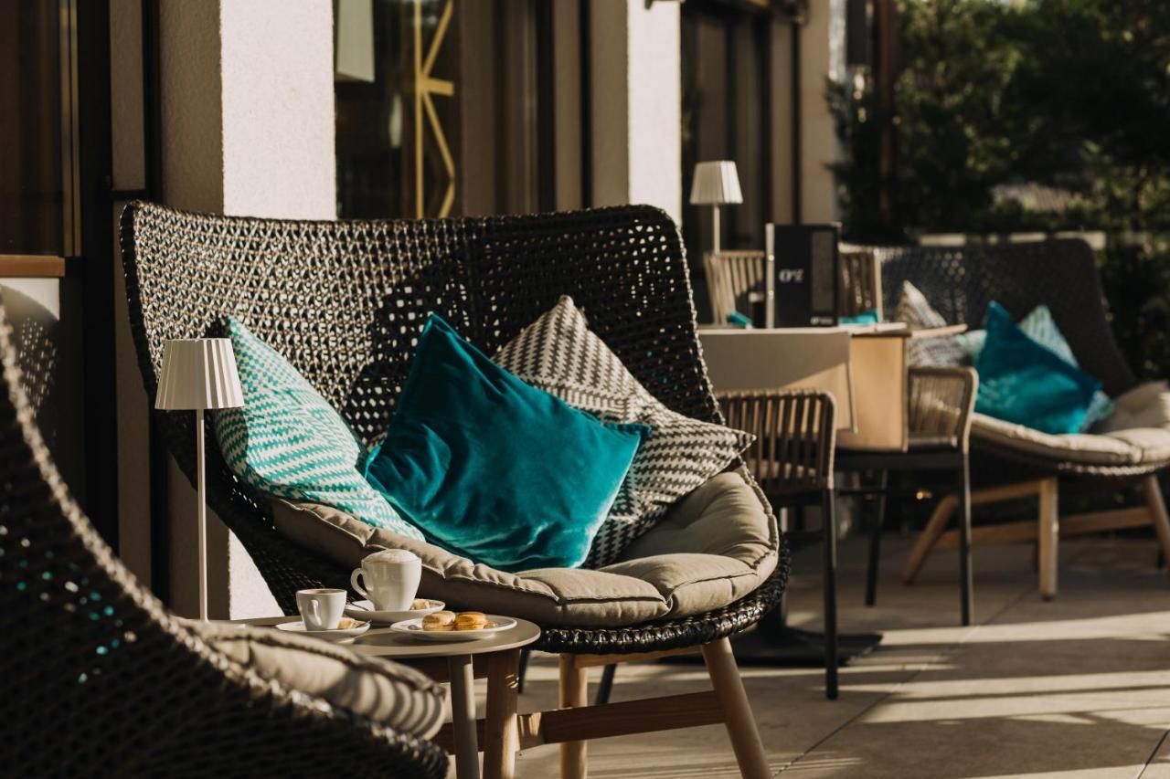 Ortner'S Resort Bad Fussing Bagian luar foto The Terrace at The Ivy Collection