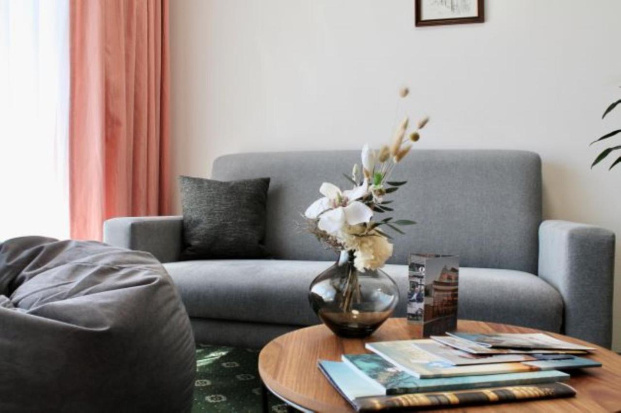 Ortner'S Resort Bad Fussing Bagian luar foto A living room